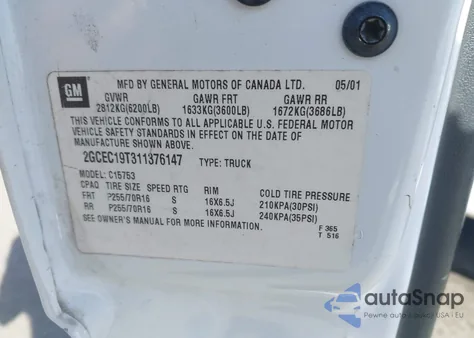 2001 Chevrolet Silverado 1500 Ls z USA, uszkodzony, nr VIN 2GCEC19T311376147